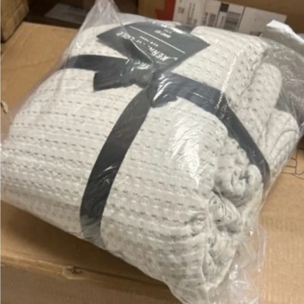 Kenneth Cole Solid Waffle Duvet Cover Set King